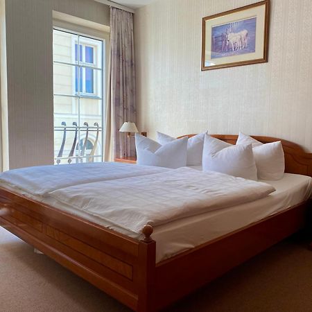 Hotel Am Markt Altentreptow Luaran gambar