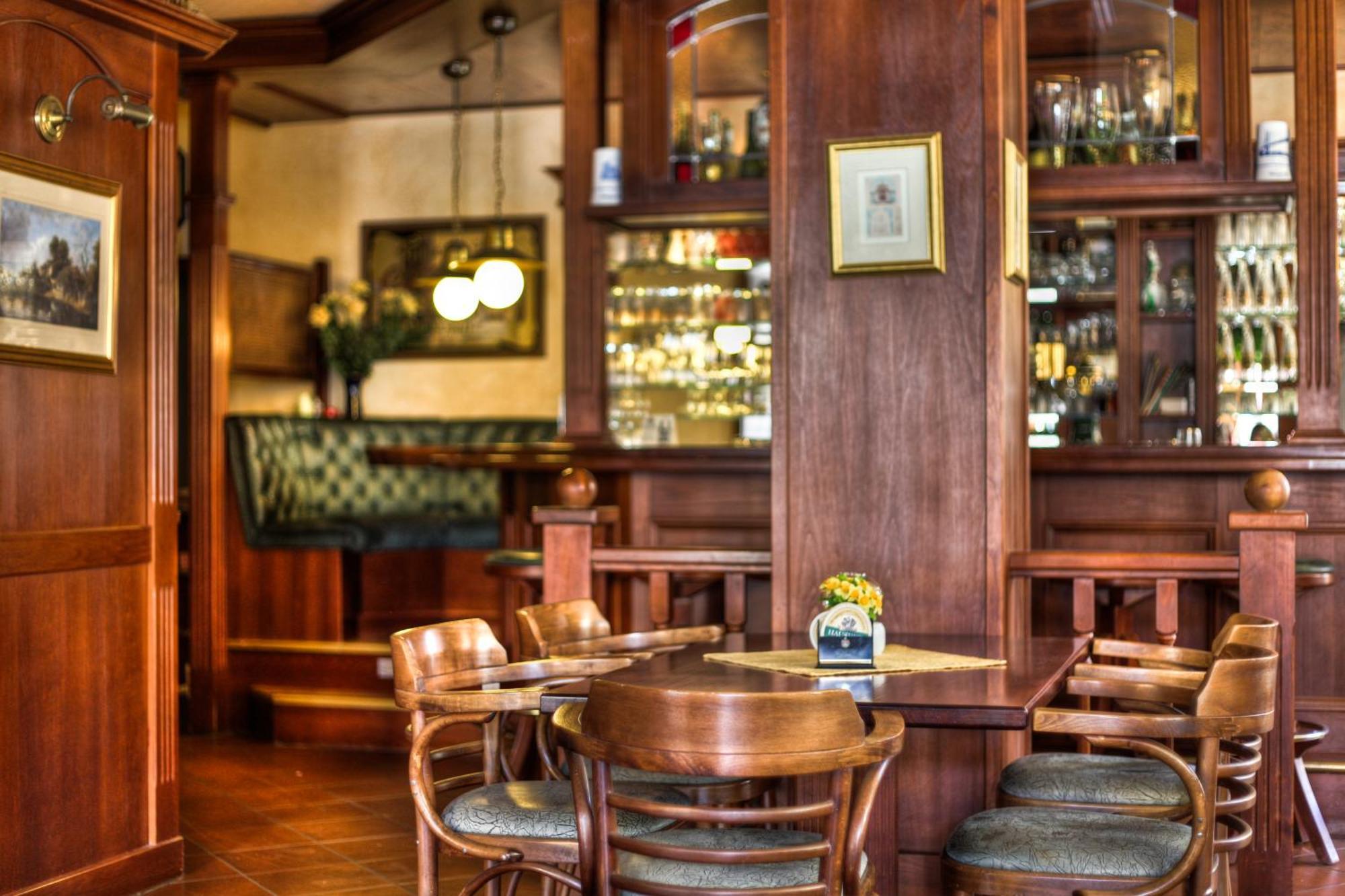 Hotel Am Markt Altentreptow Luaran gambar
